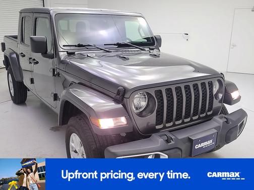 Gray 2023 Jeep Gladiator Sport S