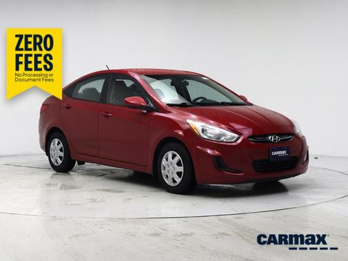 Red 2016 Hyundai Accent SE