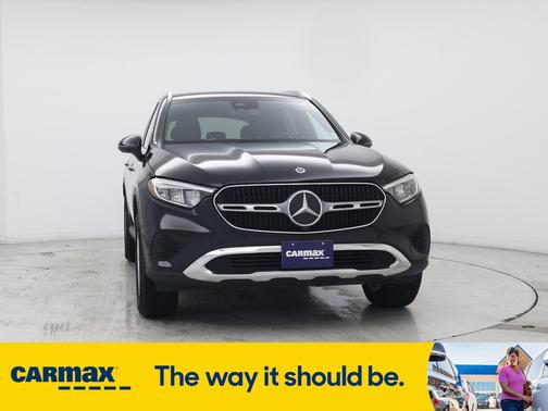 2023 Mercedes-Benz GLC 300