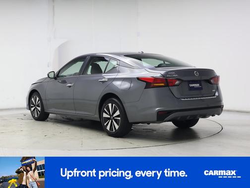 2022 Nissan Altima SV