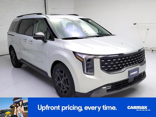 Silver 2025 Kia Carnival SX Prestige