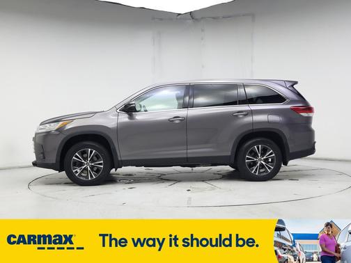 2019 Toyota Highlander LE