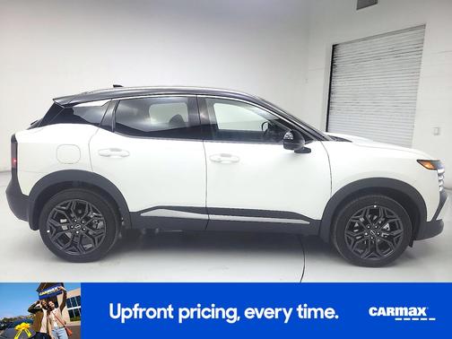 White 2025 Nissan Kicks SR