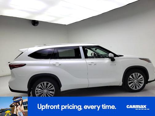 2021 Toyota Highlander Hybrid Platinum