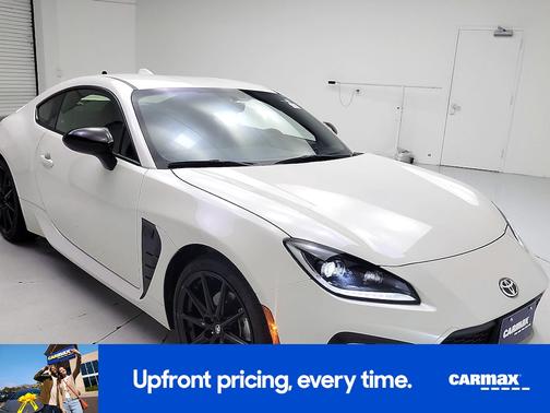 White 2023 Toyota GR86 Premium
