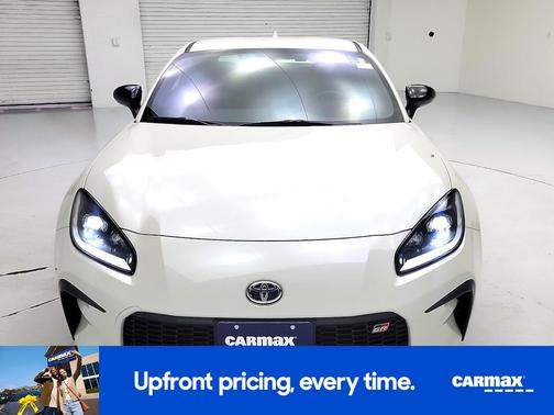 White 2023 Toyota GR86 Premium