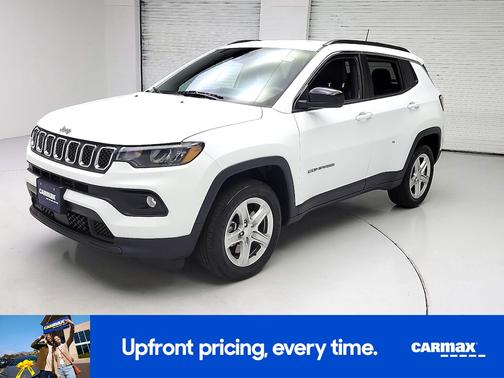 White 2023 Jeep Compass Latitude