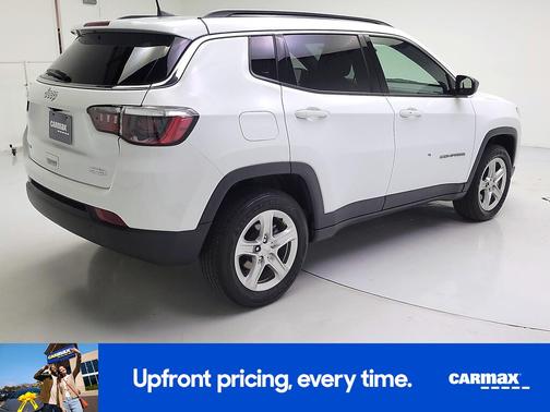 White 2023 Jeep Compass Latitude