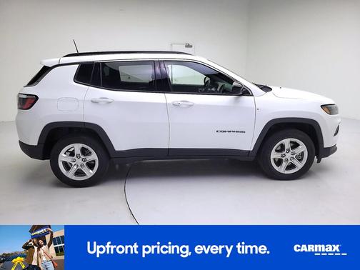 White 2023 Jeep Compass Latitude