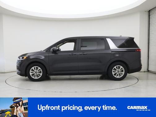 2024 Kia Carnival LX Seat Package