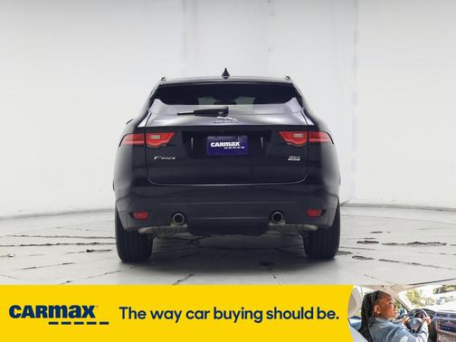 2017 Jaguar F-PACE Prestige