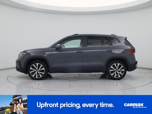 Gray 2022 Volkswagen Taos SE
