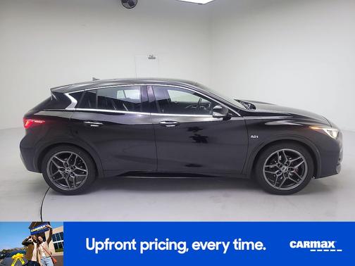Black 2017 INFINITI QX30 Sport
