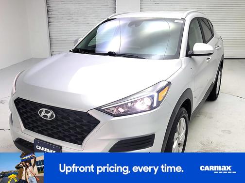 Silver 2019 Hyundai TUCSON SE