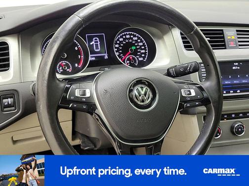 2017 Volkswagen Golf SE