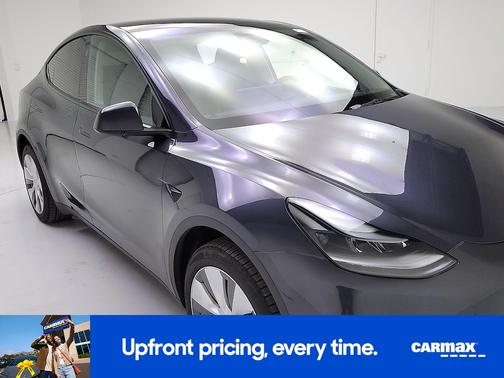 Gray 2024 Tesla Model Y Long Range