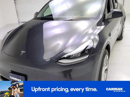 Gray 2024 Tesla Model Y Long Range