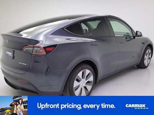 Gray 2024 Tesla Model Y Long Range