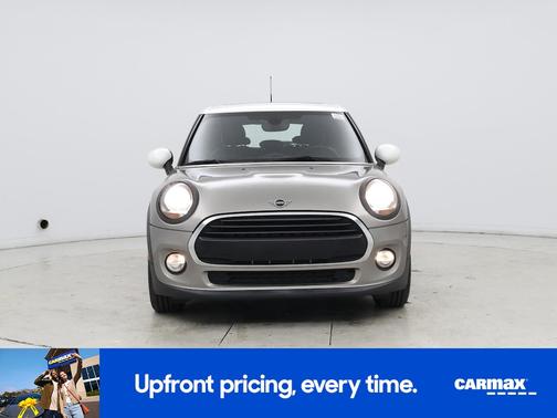 White 2019 MINI Hardtop Oxford Edition