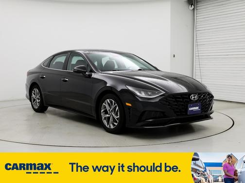 2022 Hyundai SONATA SEL