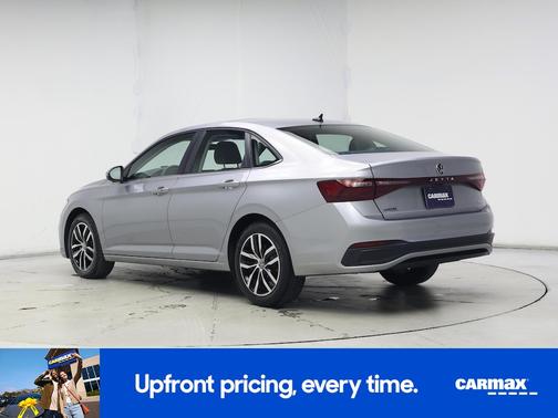 2025 Volkswagen Jetta SE