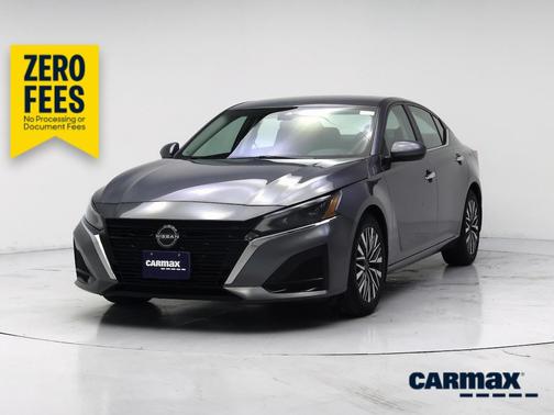 Gray 2023 Nissan Altima SV