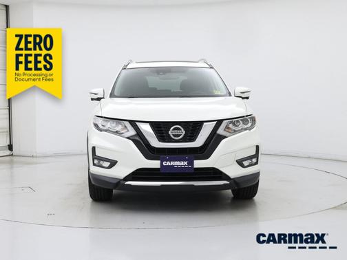 White 2019 Nissan Rogue SL