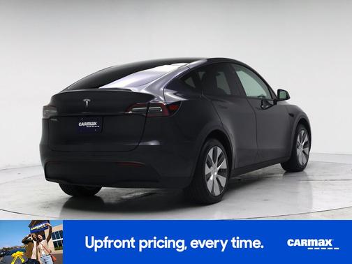 Gray 2024 Tesla Model Y Long Range