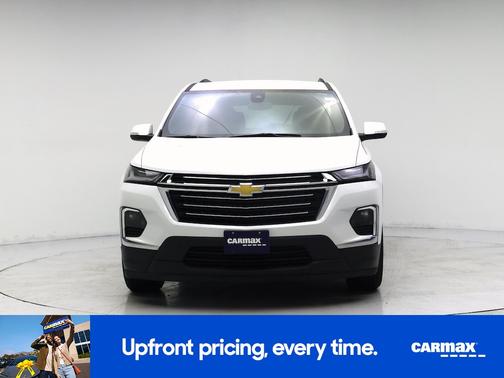 White 2023 Chevrolet Traverse LT Cloth
