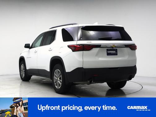 White 2023 Chevrolet Traverse LT Cloth