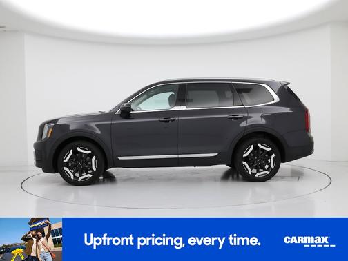 Gray 2025 Kia Telluride S