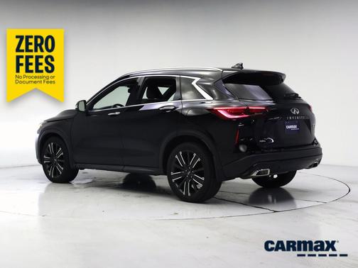 Black 2022 INFINITI QX50 Luxe