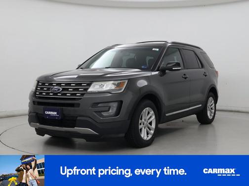 Gray 2017 Ford Explorer XLT