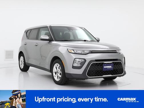 Silver 2022 Kia Soul LX