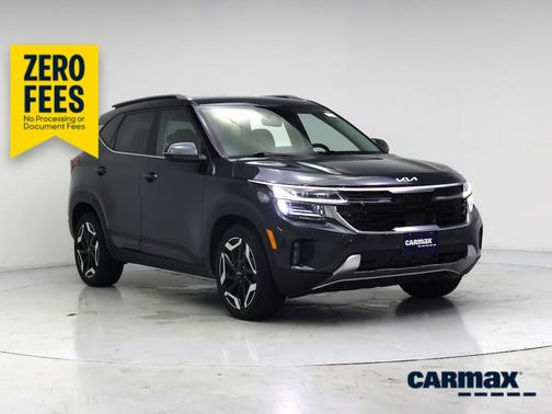 Gray 2024 Kia Seltos SX