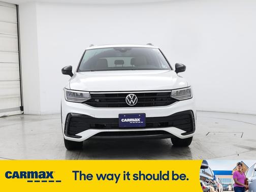 2022 Volkswagen Tiguan SE R-Line Black