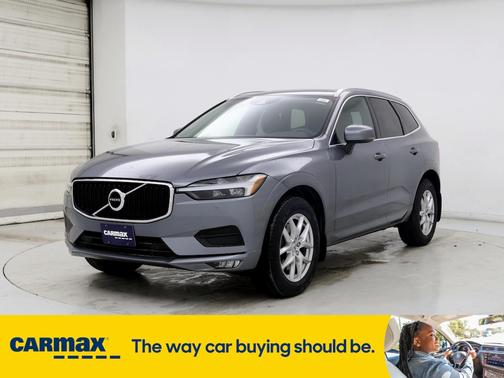 2021 Volvo XC60 T6 Momentum