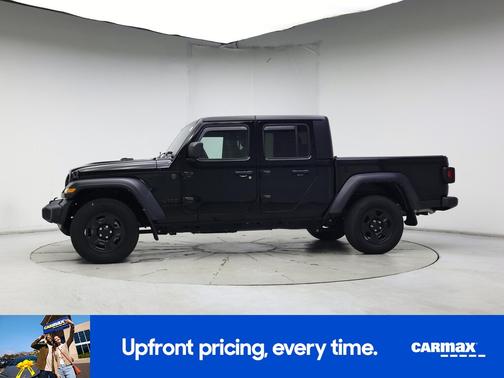 2022 Jeep Gladiator Sport