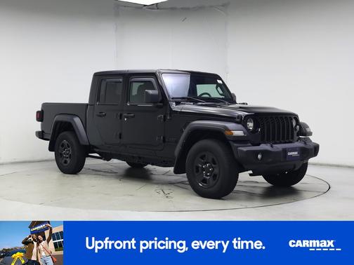 2022 Jeep Gladiator Sport