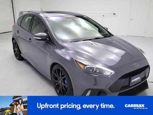 Gray 2016 Ford Focus RS