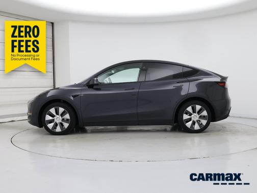Gray 2024 Tesla Model Y Long Range