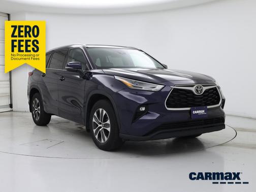 Blue 2022 Toyota Highlander XLE