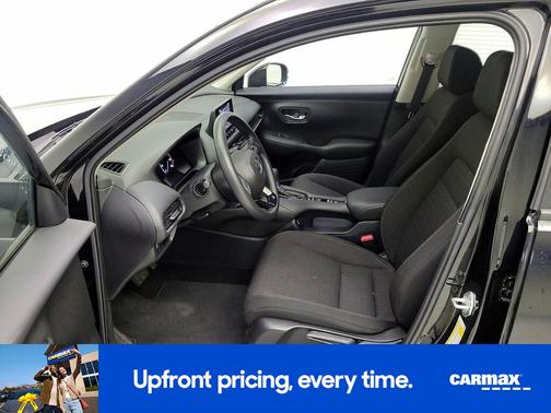 Black 2024 Honda HR-V LX