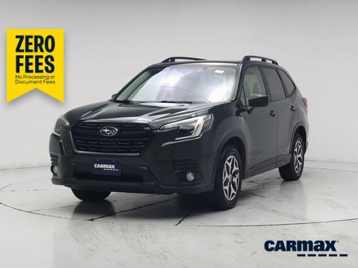 Green 2022 Subaru Forester Premium