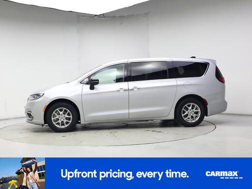 Silver 2024 Chrysler Pacifica Touring L