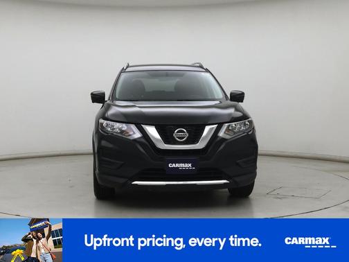 Green 2018 Nissan Rogue SV