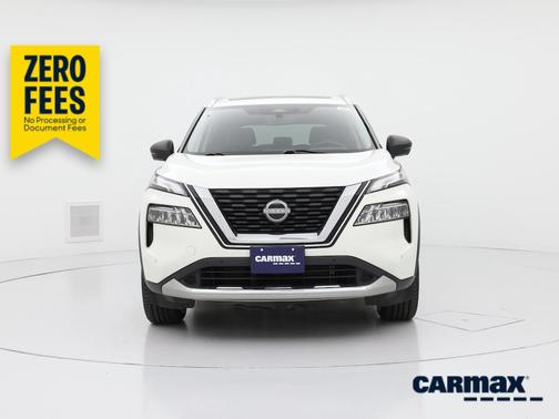 White 2023 Nissan Rogue Platinum