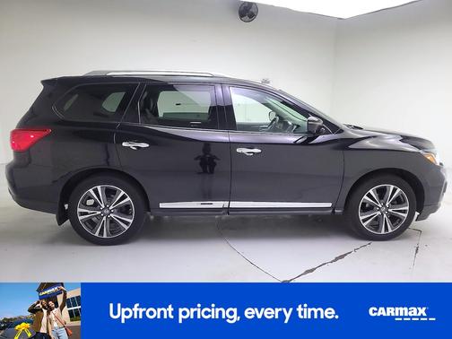 Black 2017 Nissan Pathfinder Platinum