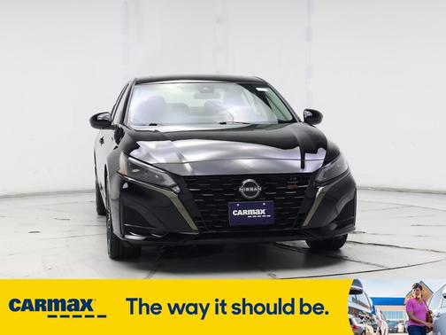 2023 Nissan Altima SR