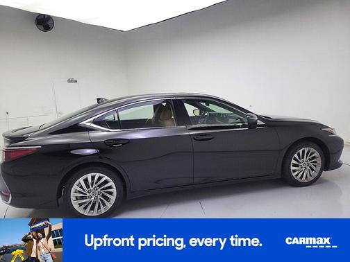 2023 Lexus ES 300h Luxury